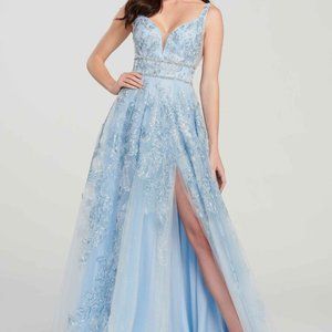 Ellie Wilde Gown - Size 4/6